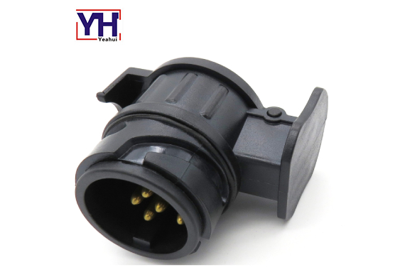 12V 13Pin ISO 11446 to 12V 7Pin ISO1724 adapter