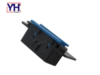 YH1042 Assembly Type OBDII Female Connector With Plastic Enclosure For GM